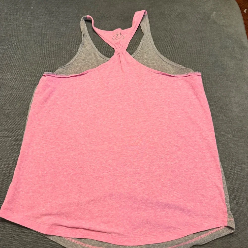 Under Armour Girls HeatGear Racerback Tank Top Gray Pink Logo YXL 16‎ Loose Fit